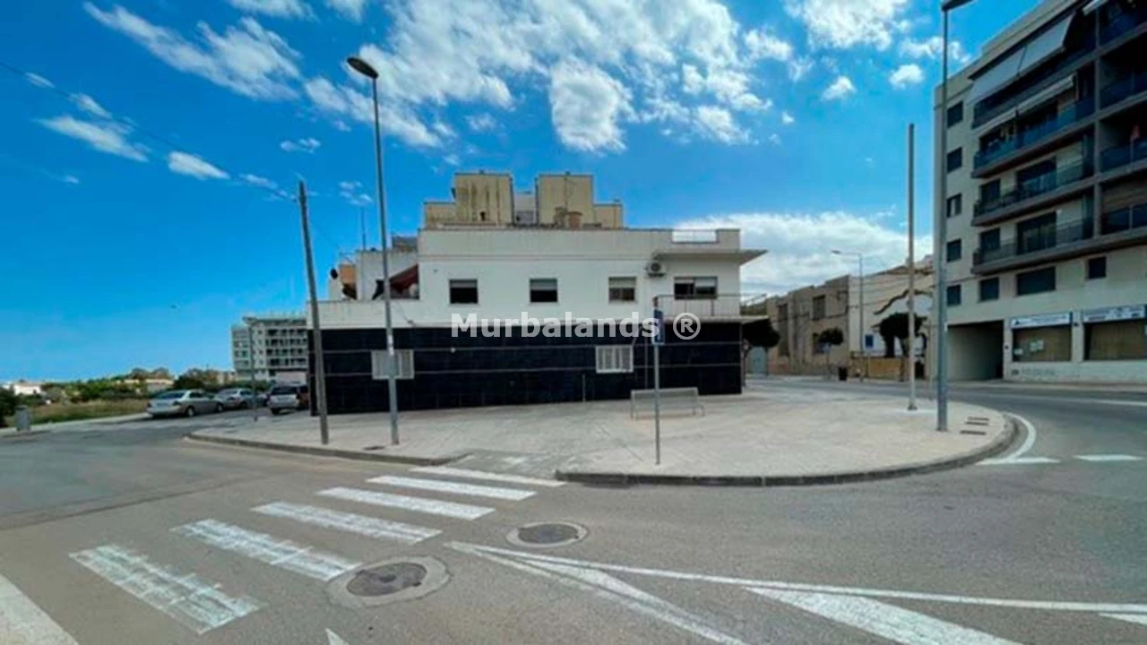 Foto de un terreno o una obra parada para mostrar en el detalle del inmueble