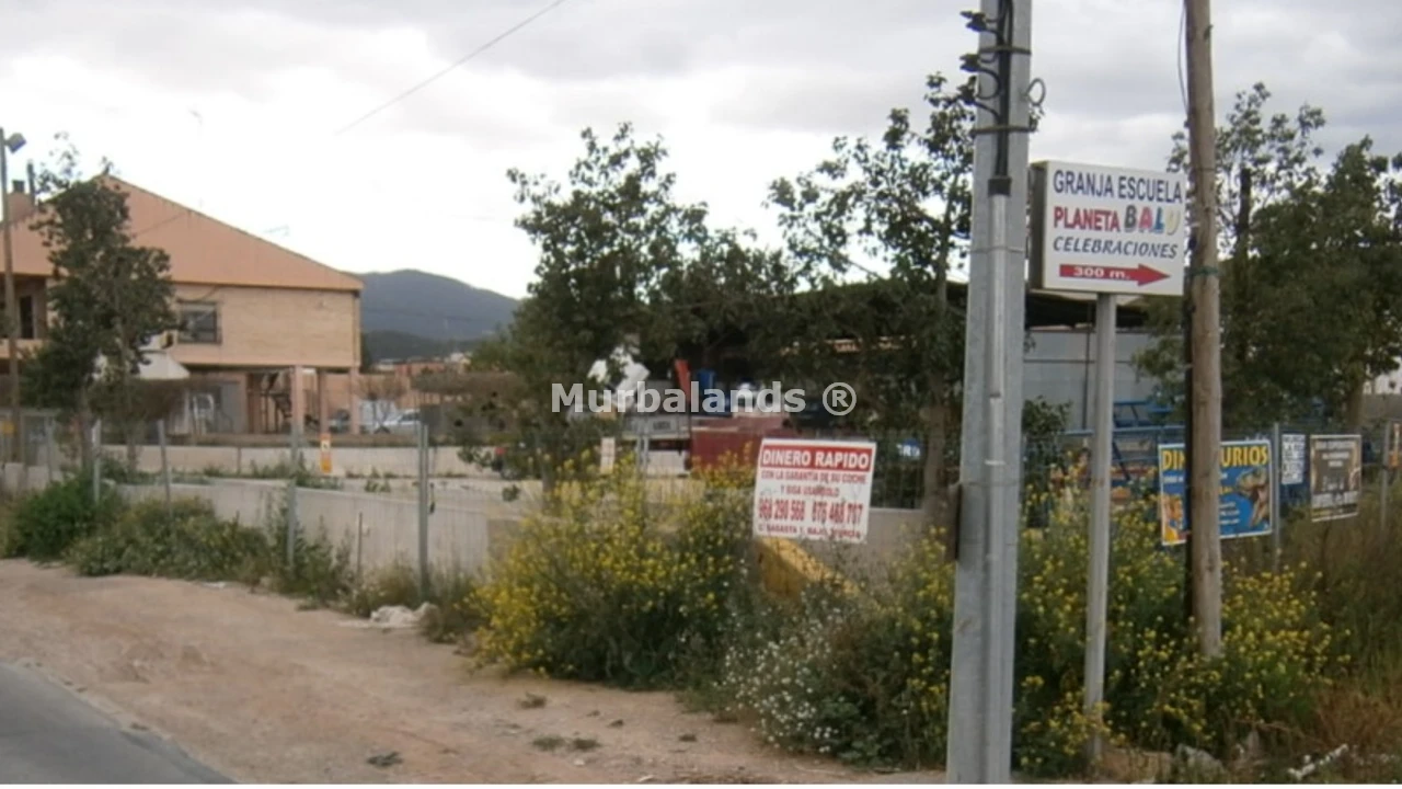 Terreno destacado