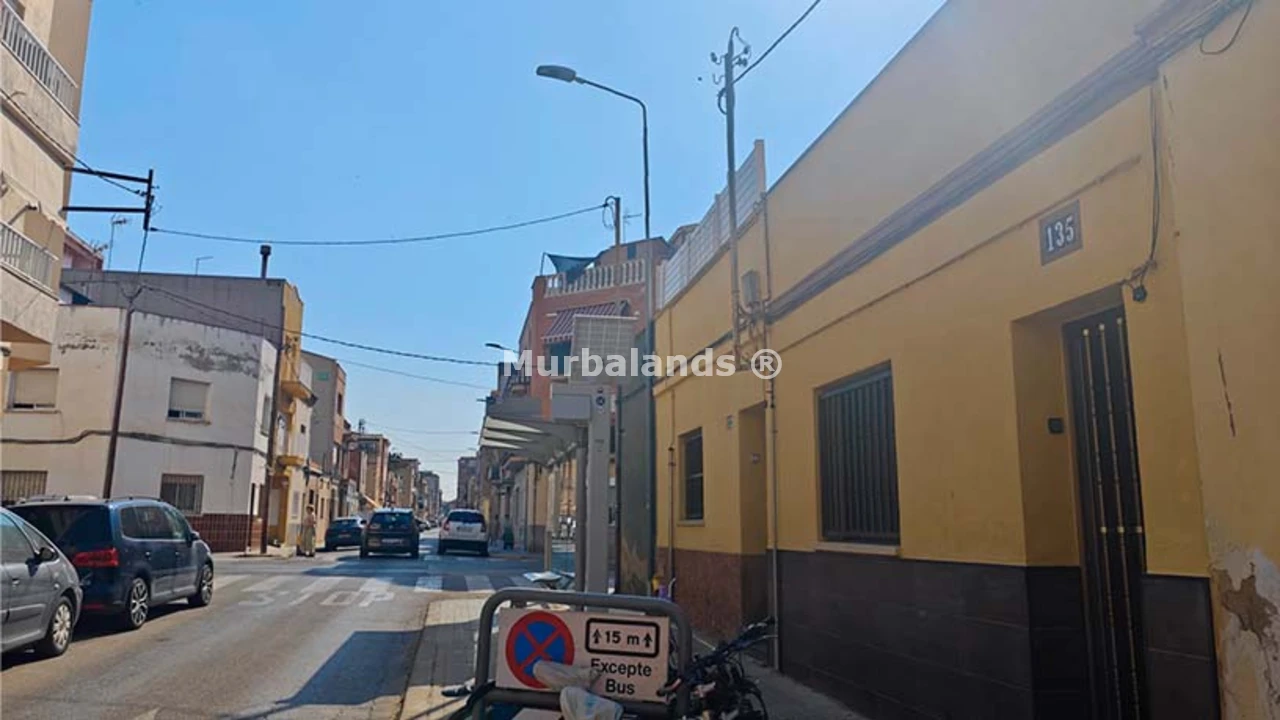 Foto de un terreno o una obra parada para mostrar en el detalle del inmueble
