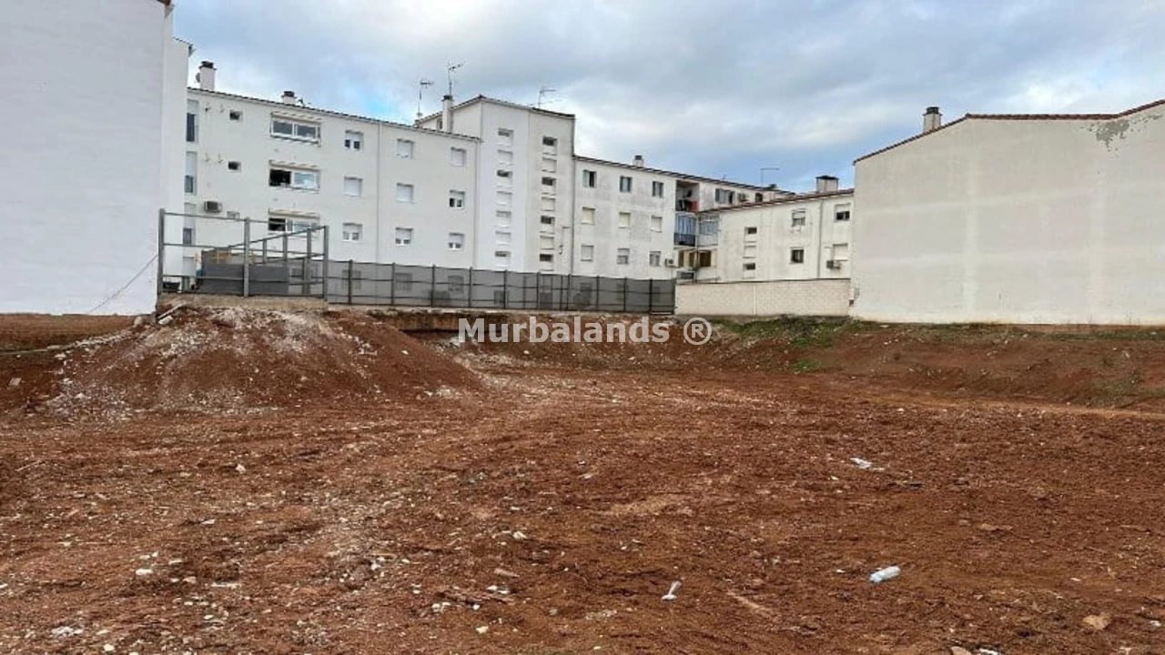 Foto de un terreno o una obra parada para mostrar en el detalle del inmueble