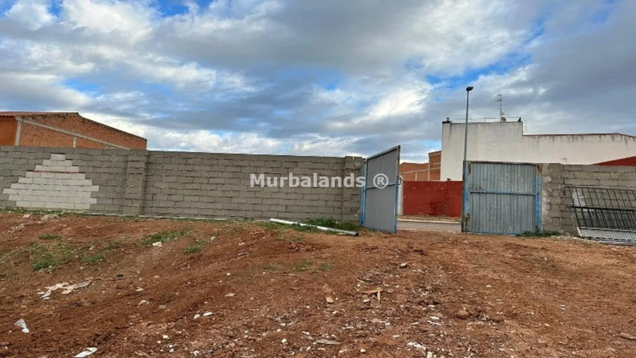 Foto de un terreno o una obra parada para mostrar en el detalle del inmueble