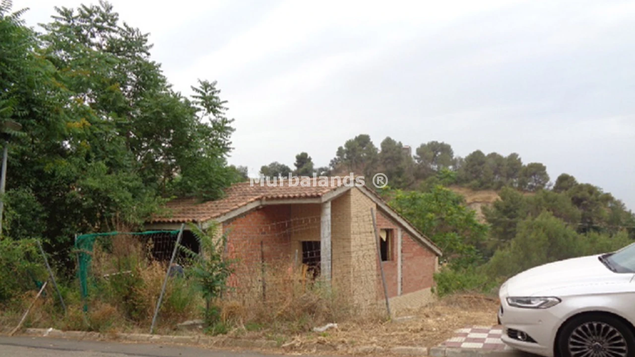 Foto de un terreno o una obra parada para mostrar en el detalle del inmueble