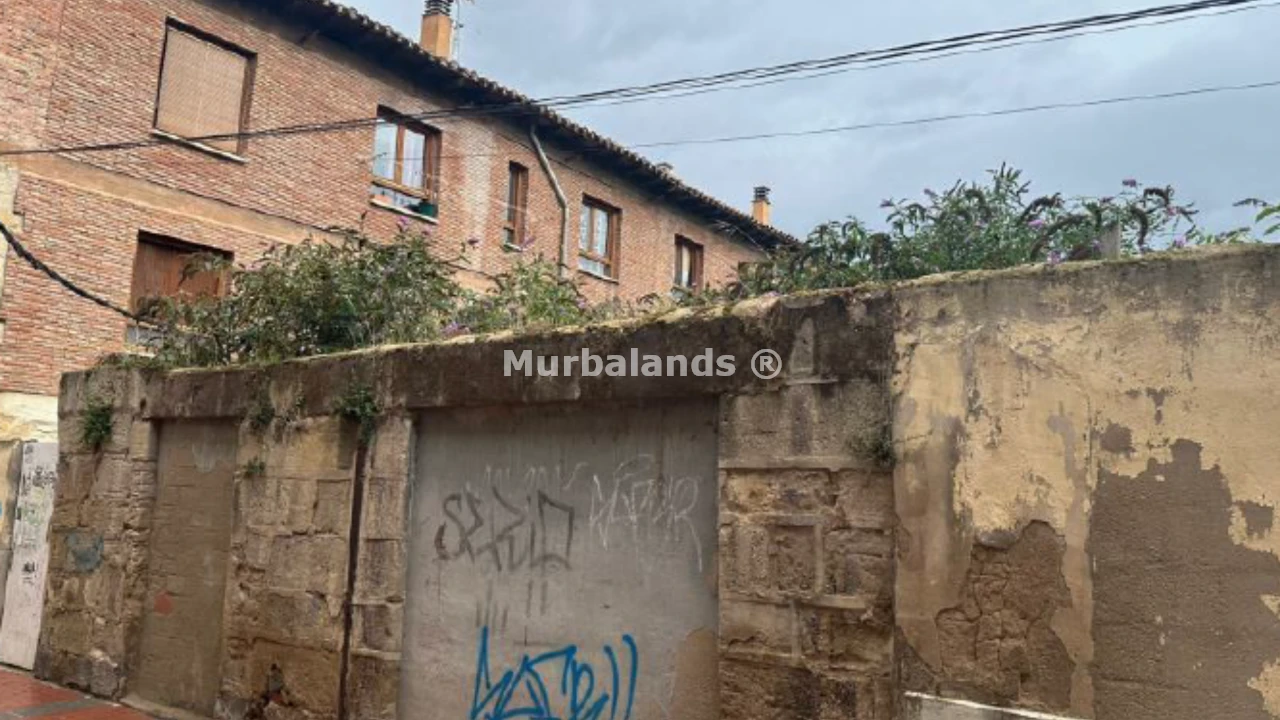 Foto de un terreno o una obra parada para mostrar en el detalle del inmueble