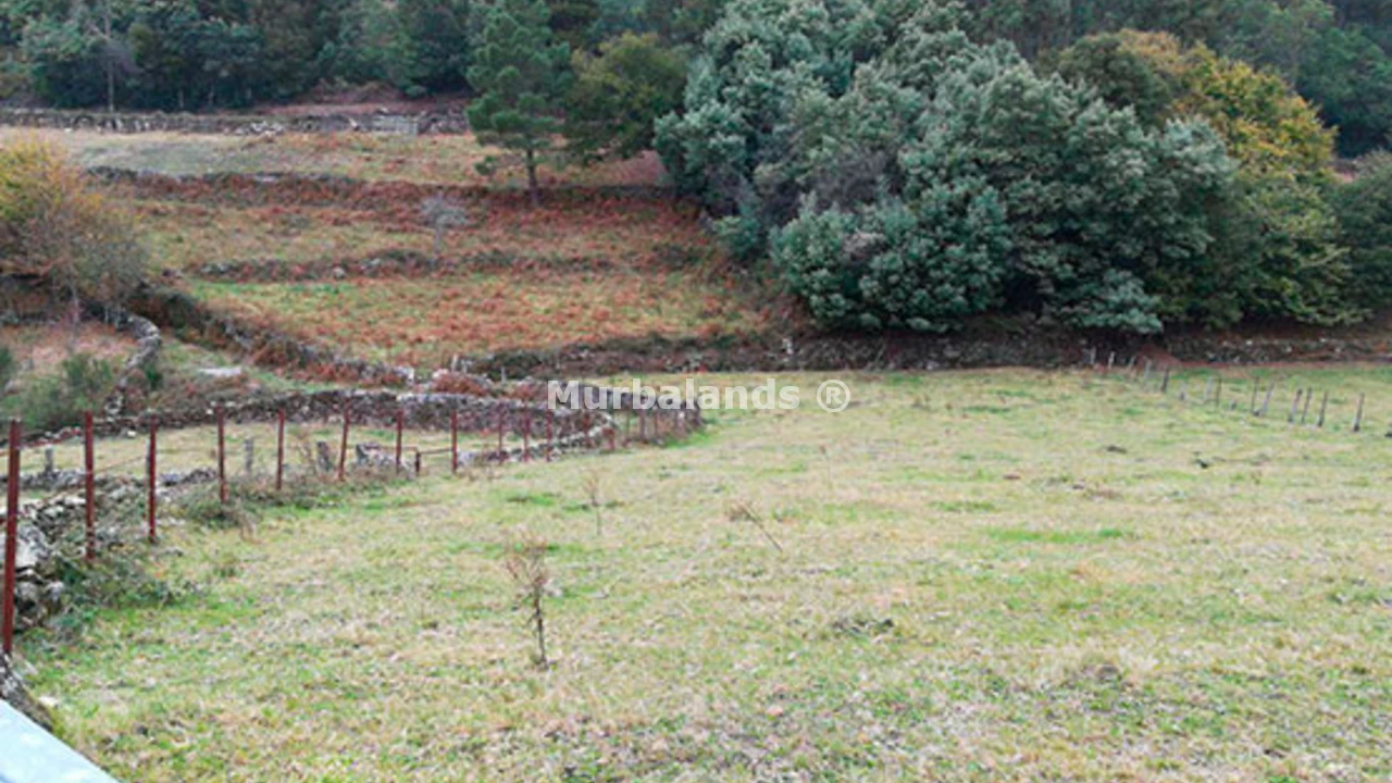 Foto de un terreno o una obra parada para mostrar en el detalle del inmueble