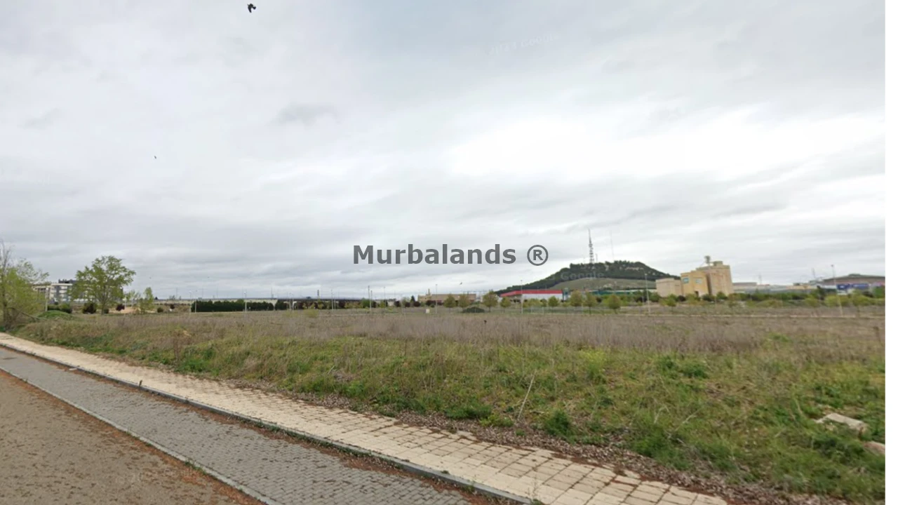 Foto de un terreno o una obra parada para mostrar en el detalle del inmueble
