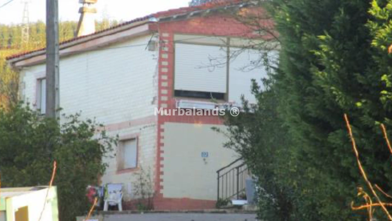 Foto de un terreno o una obra parada para mostrar en el detalle del inmueble
