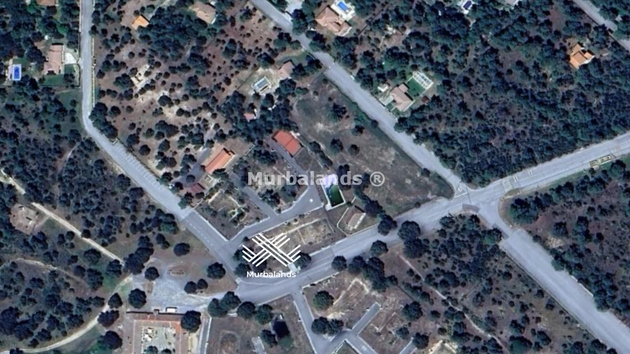 Foto de un terreno o una obra parada para mostrar en el detalle del inmueble