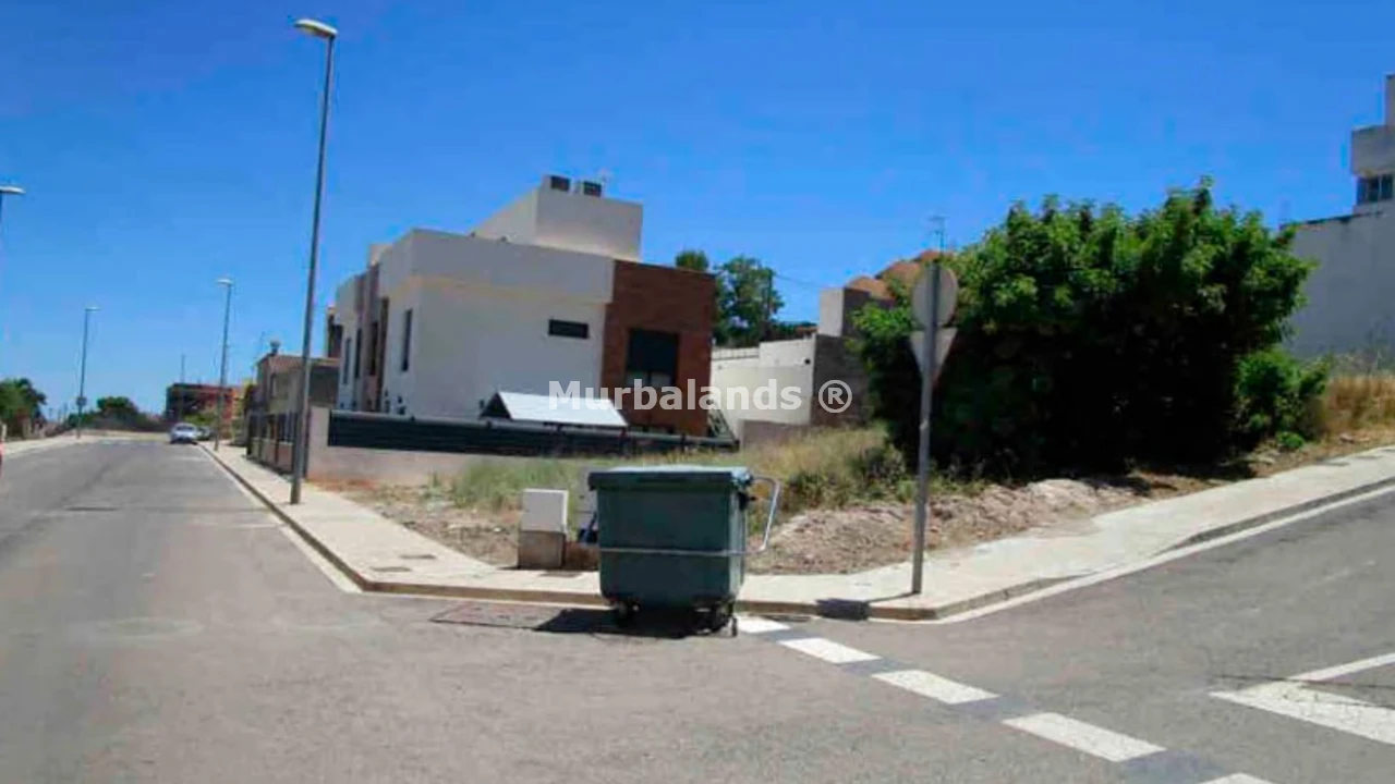 Foto de un terreno o una obra parada para mostrar en el detalle del inmueble