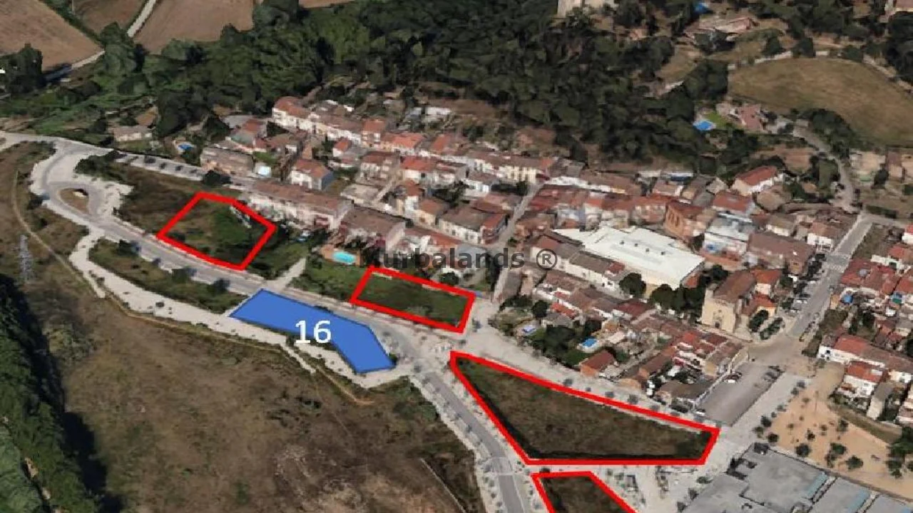 Foto de un terreno o una obra parada para mostrar en el detalle del inmueble