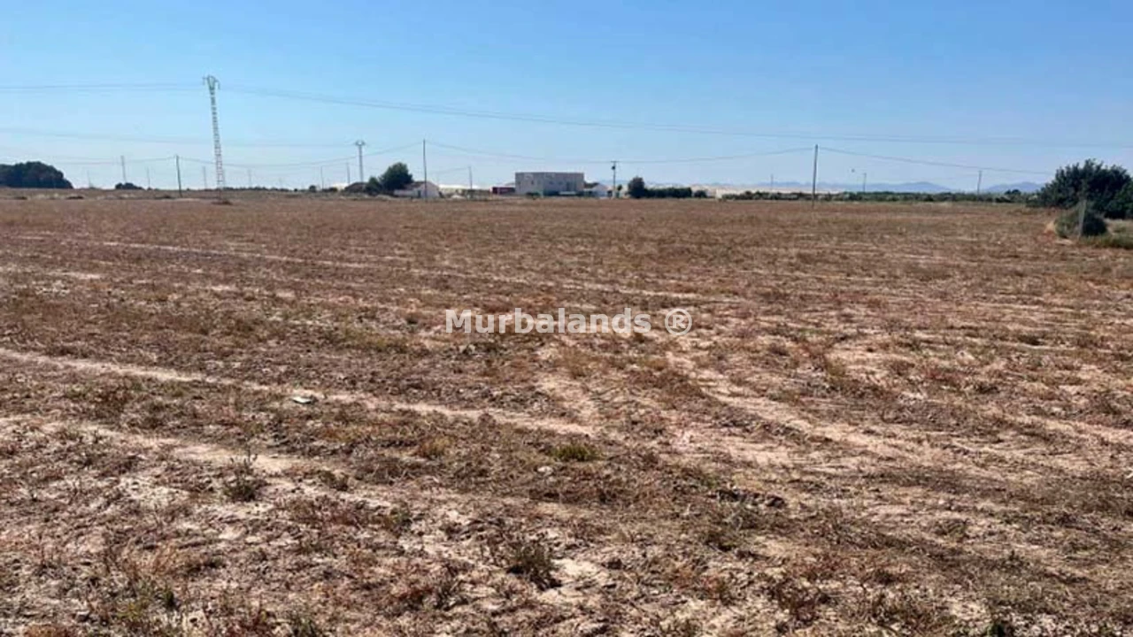 Foto de un terreno o una obra parada para mostrar en el detalle del inmueble