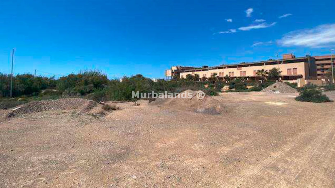 Foto de un terreno o una obra parada para mostrar en el detalle del inmueble