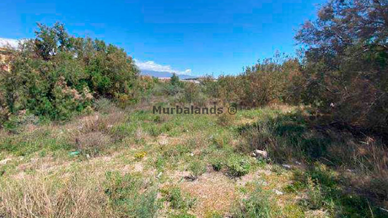 Foto de un terreno o una obra parada para mostrar en el detalle del inmueble