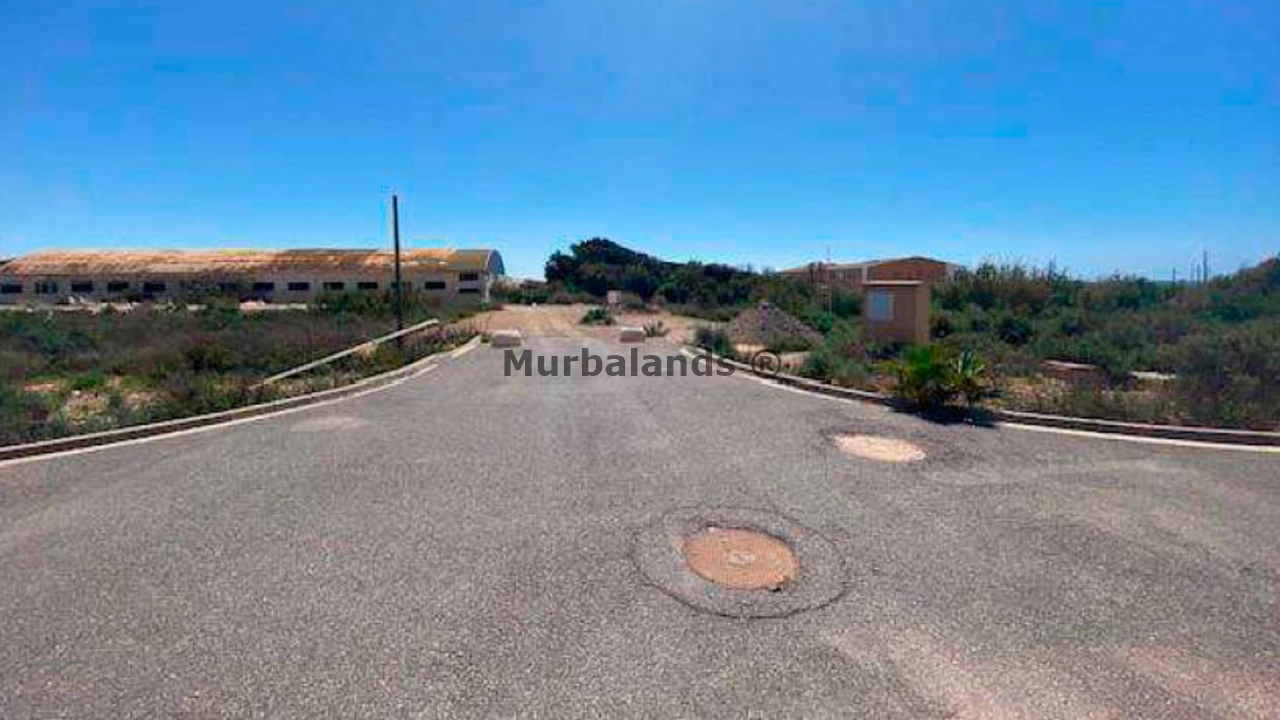 Foto de un terreno o una obra parada para mostrar en el detalle del inmueble