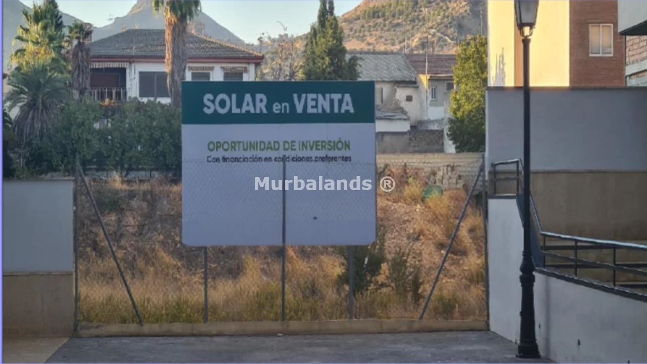 Foto de un terreno o una obra parada para mostrar en el detalle del inmueble