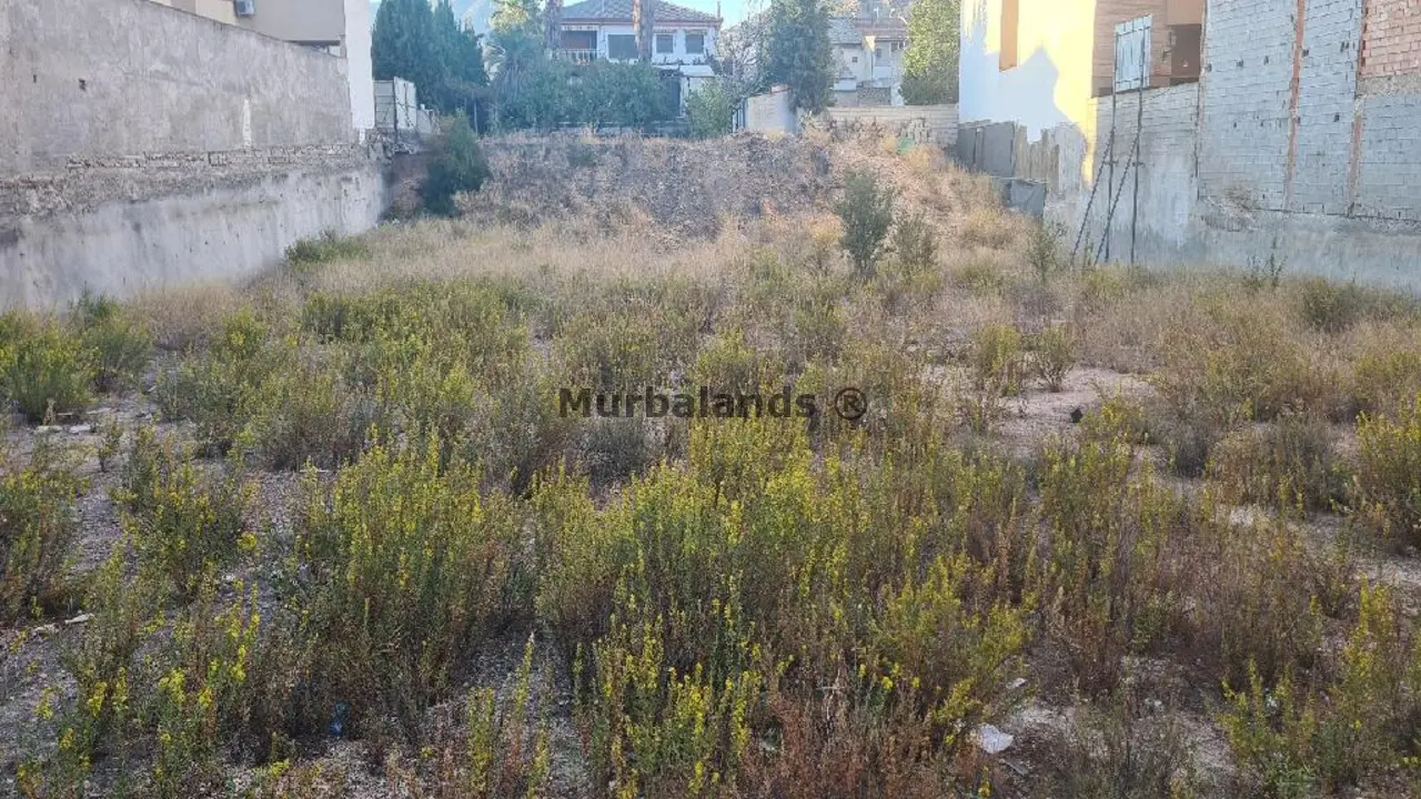 Foto de un terreno o una obra parada para mostrar en el detalle del inmueble