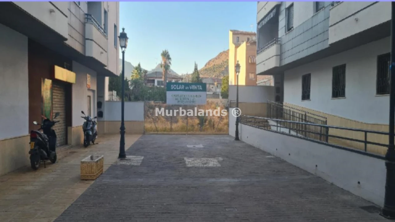 Foto de un terreno o una obra parada para mostrar en el detalle del inmueble