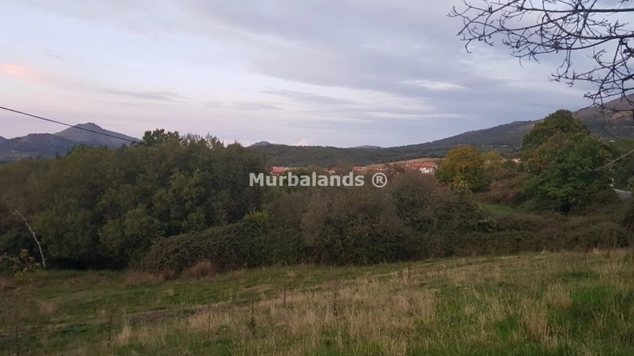 Foto de un terreno o una obra parada para mostrar en el detalle del inmueble