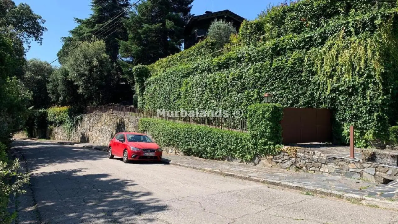 Foto de un terreno o una obra parada para mostrar en el detalle del inmueble
