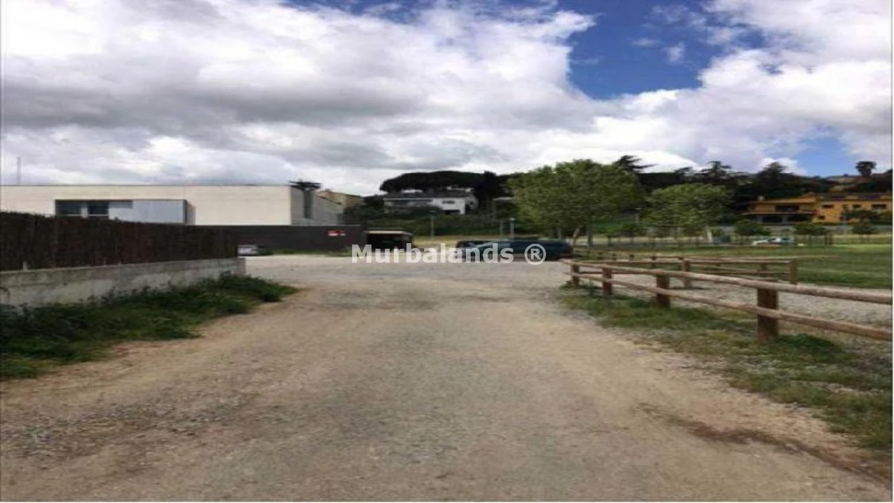 Foto de un terreno o una obra parada para mostrar en el detalle del inmueble