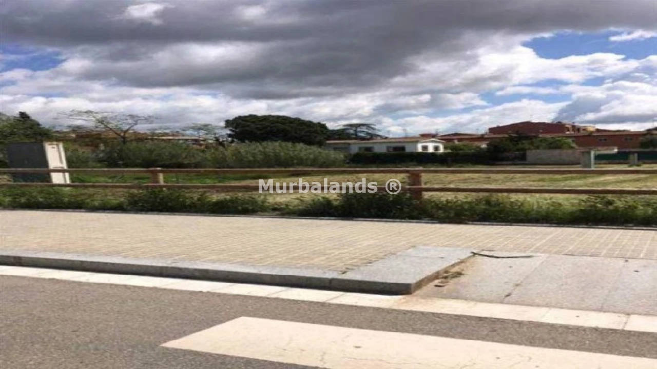 Foto de un terreno o una obra parada para mostrar en el detalle del inmueble