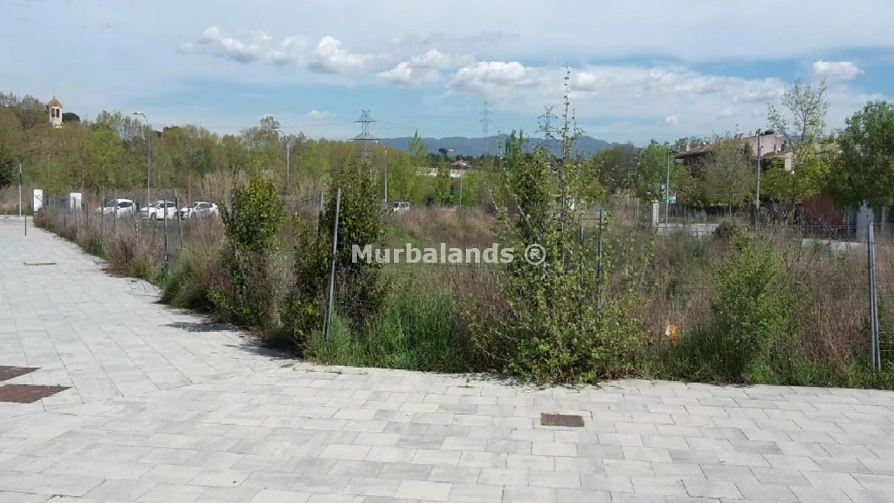 Foto de un terreno o una obra parada para mostrar en el detalle del inmueble