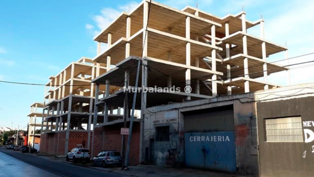 Foto de un terreno o una obra parada para mostrar en el detalle del inmueble