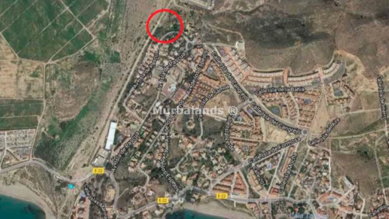 Foto de un terreno o una obra parada para mostrar en el detalle del inmueble