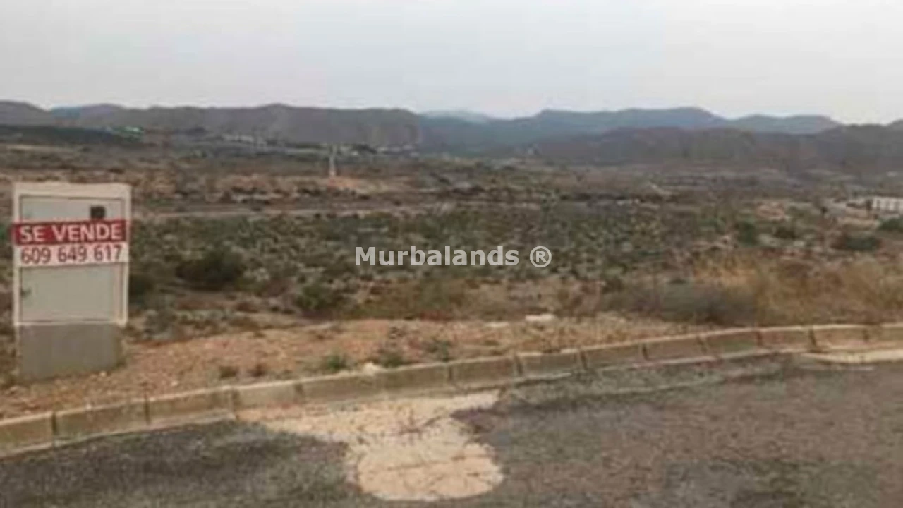 Foto de un terreno o una obra parada para mostrar en el detalle del inmueble