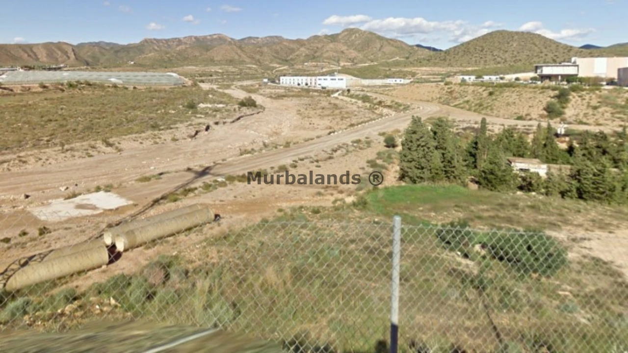 Foto de un terreno o una obra parada para mostrar en el detalle del inmueble