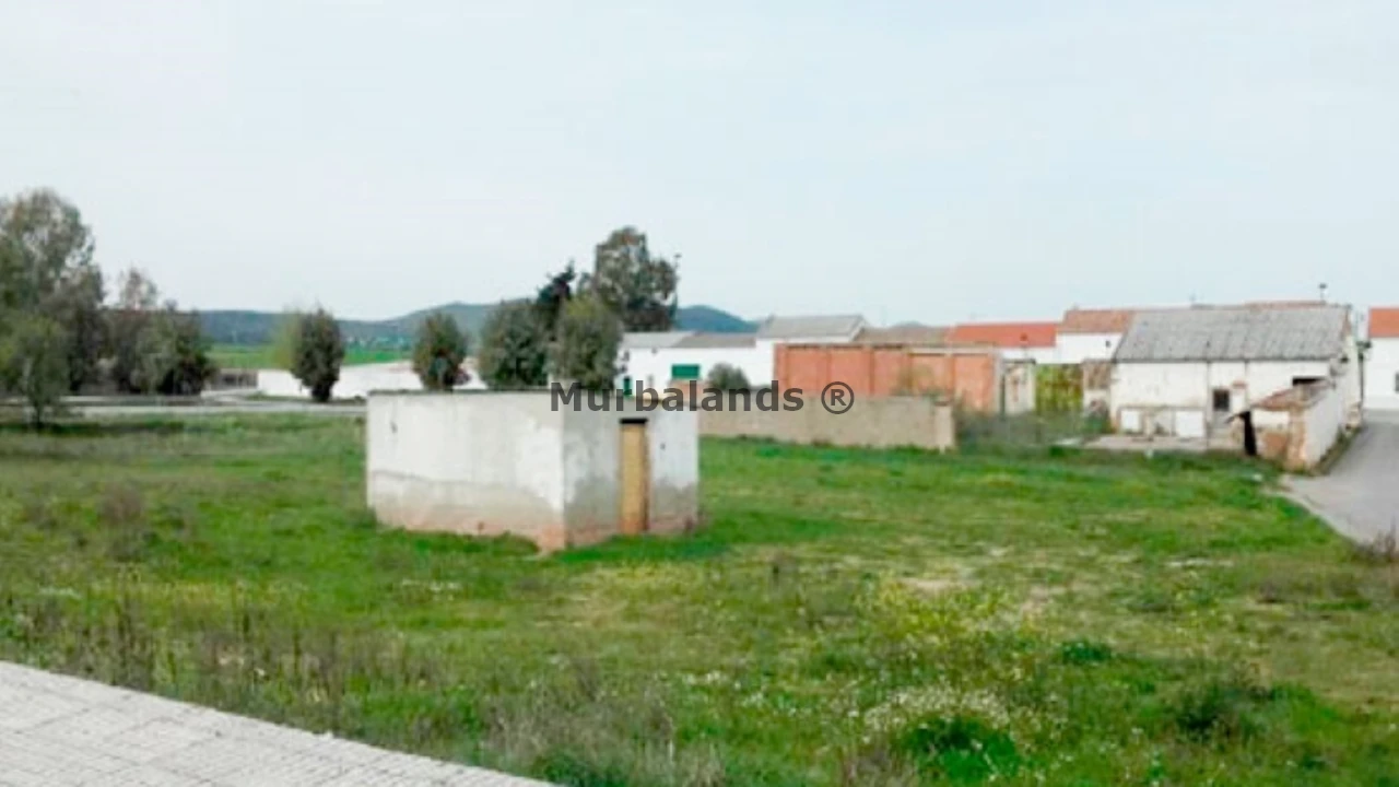 Foto de un terreno o una obra parada para mostrar en el detalle del inmueble