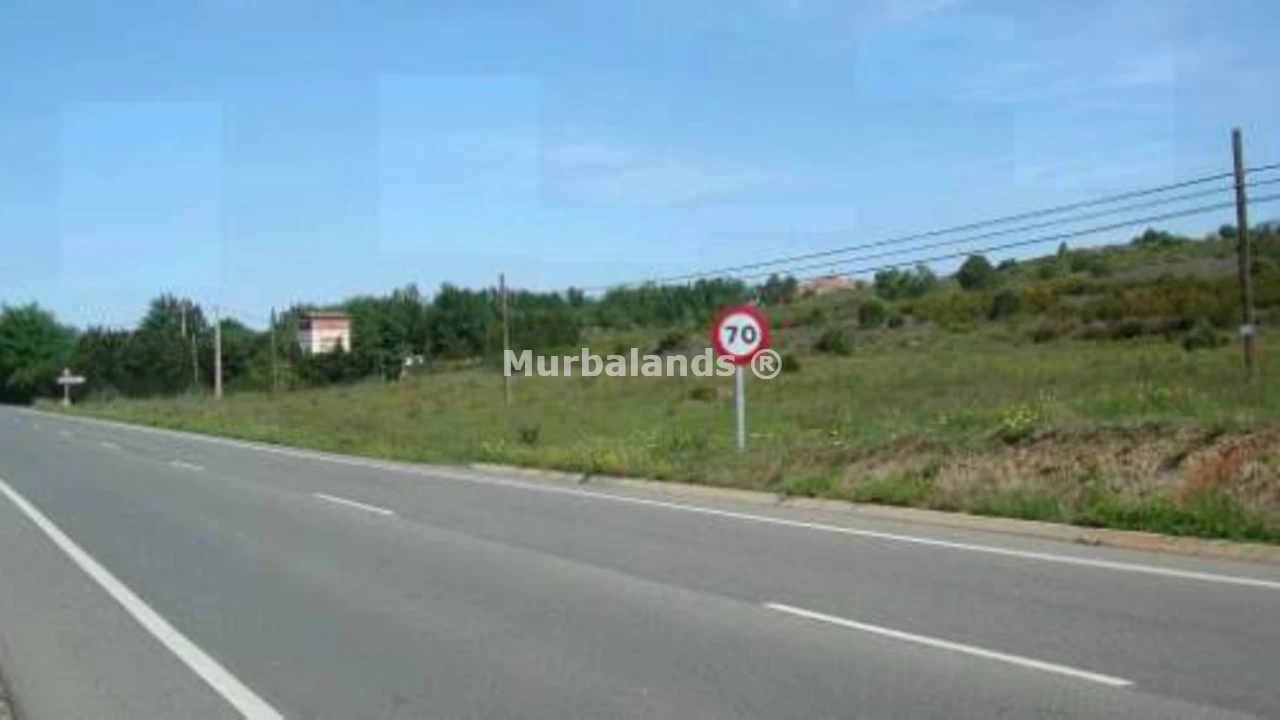 Foto de un terreno o una obra parada para mostrar en el detalle del inmueble