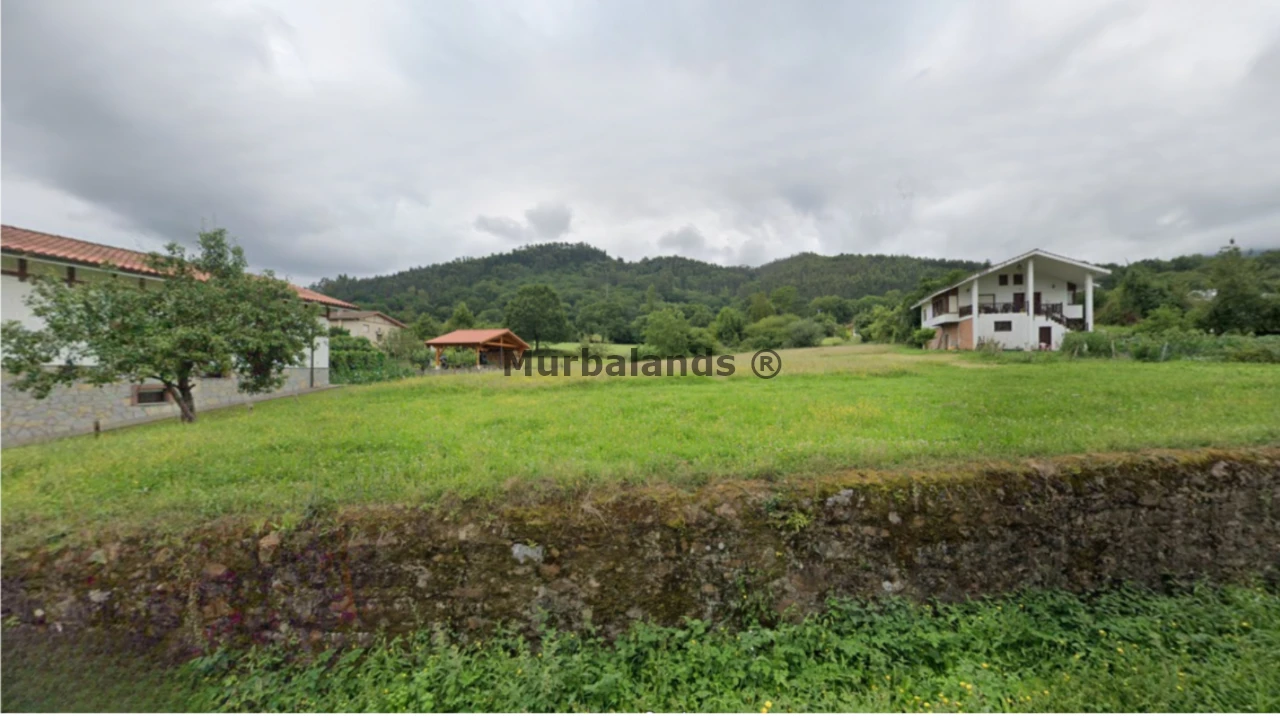 Terreno destacado