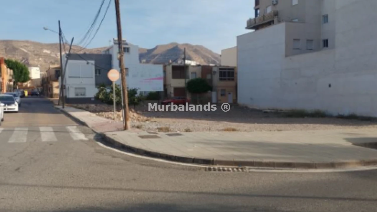 Foto de un terreno o una obra parada para mostrar en el detalle del inmueble