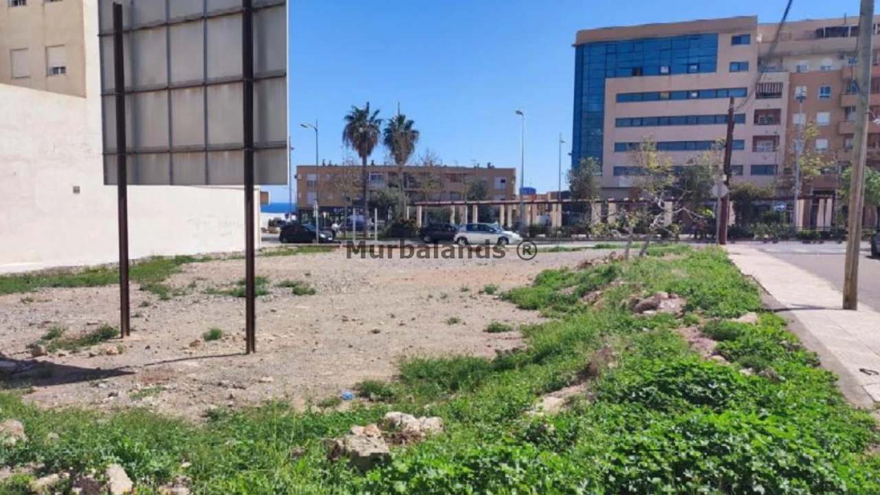 Foto de un terreno o una obra parada para mostrar en el detalle del inmueble