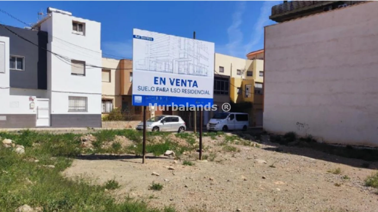 Foto de un terreno o una obra parada para mostrar en el detalle del inmueble