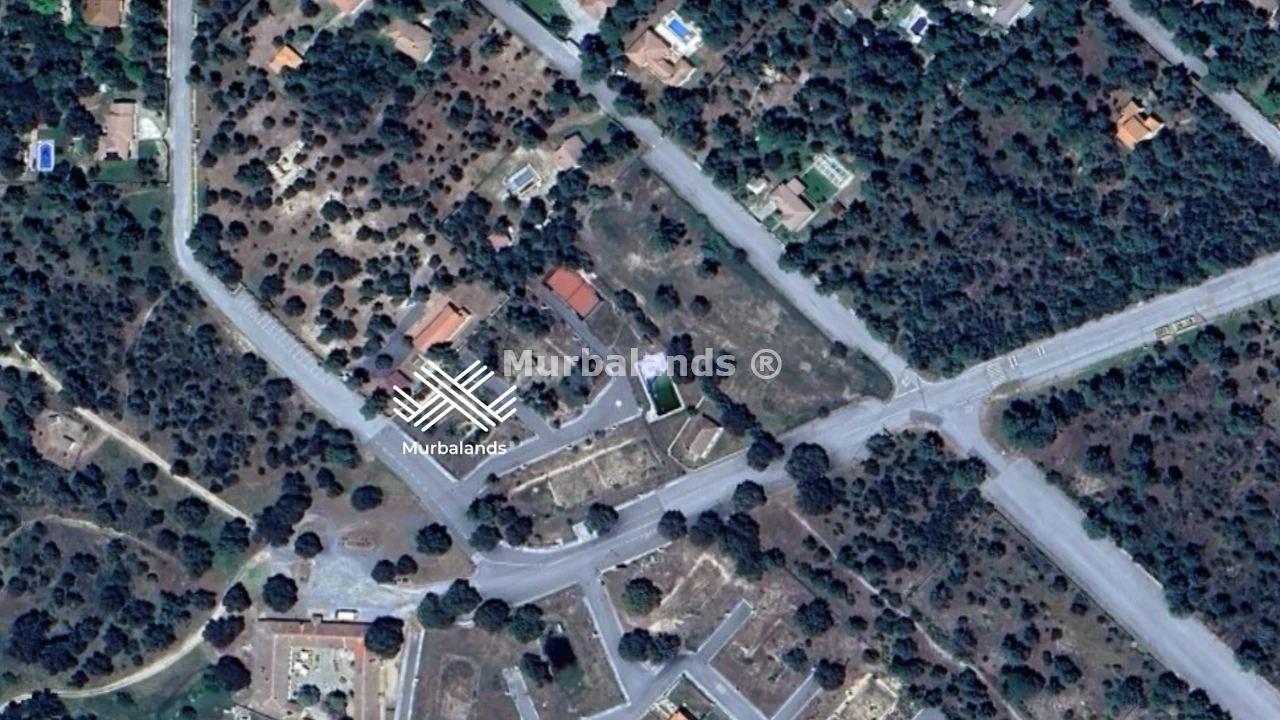 Foto de un terreno o una obra parada para mostrar en el detalle del inmueble