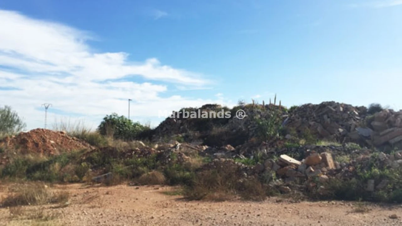 Foto de un terreno o una obra parada para mostrar en el detalle del inmueble