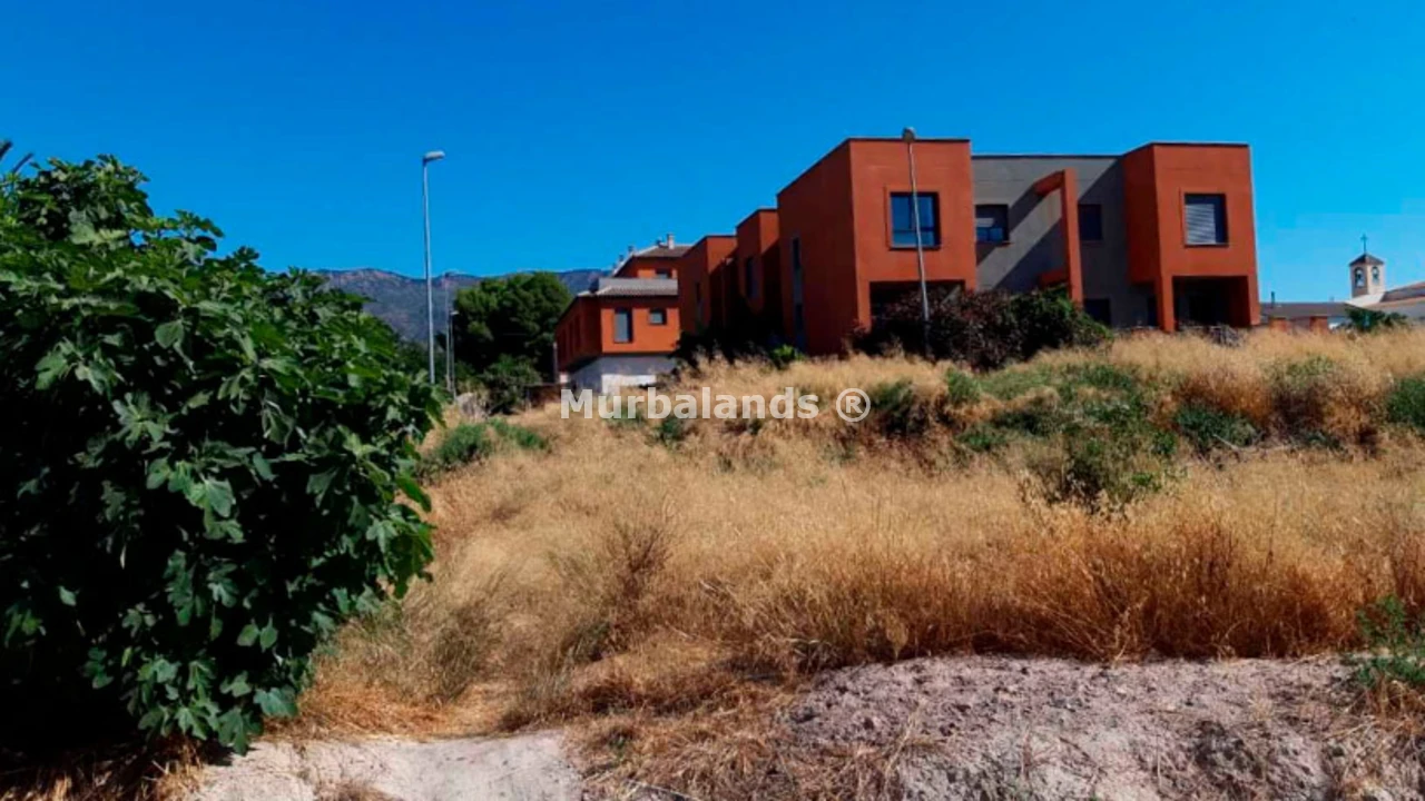 Foto de un terreno o una obra parada para mostrar en el detalle del inmueble