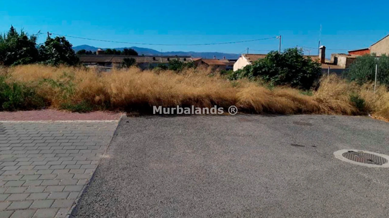 Foto de un terreno o una obra parada para mostrar en el detalle del inmueble