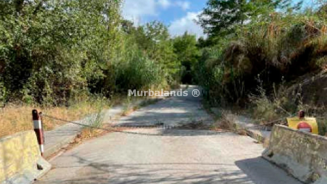 Foto de un terreno o una obra parada para mostrar en el detalle del inmueble