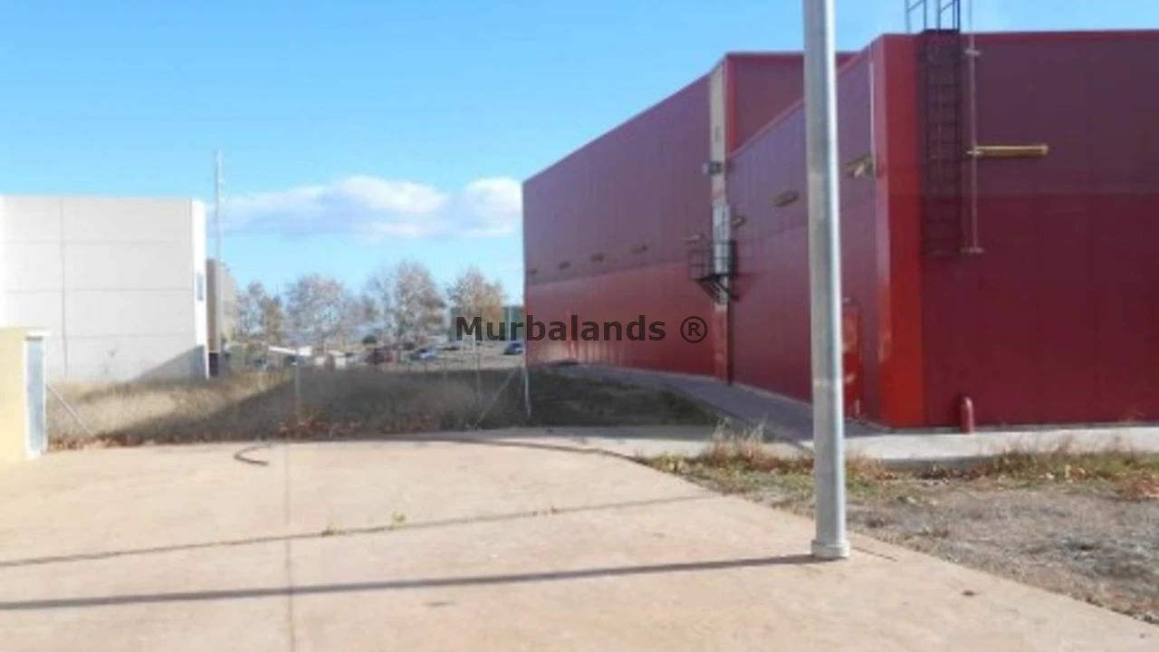 Foto de un terreno o una obra parada para mostrar en el detalle del inmueble