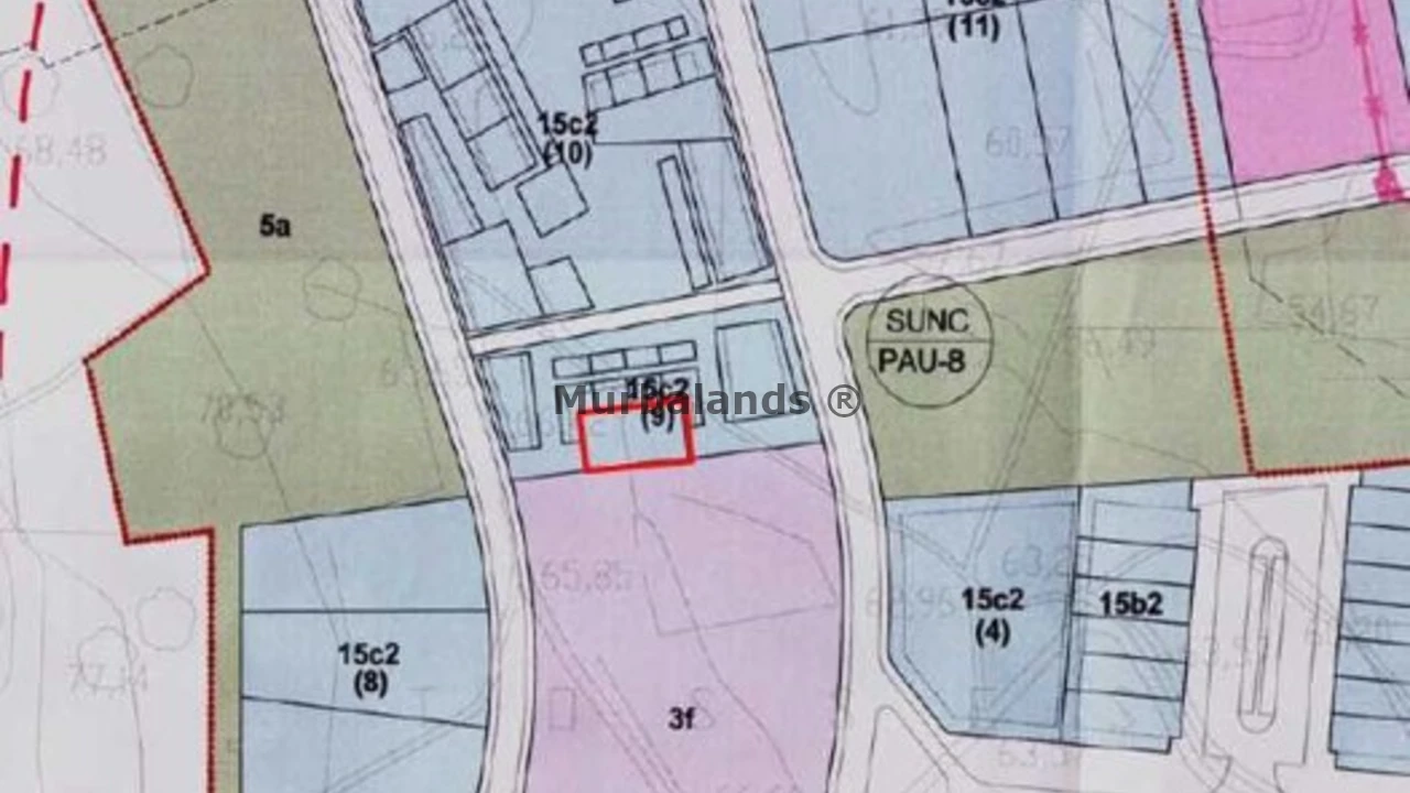 Foto de un terreno o una obra parada para mostrar en el detalle del inmueble