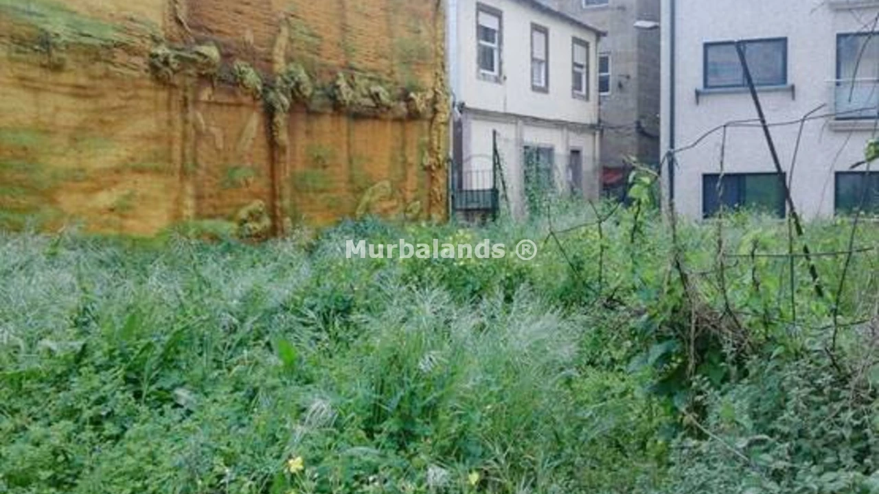 Foto de un terreno o una obra parada para mostrar en el detalle del inmueble