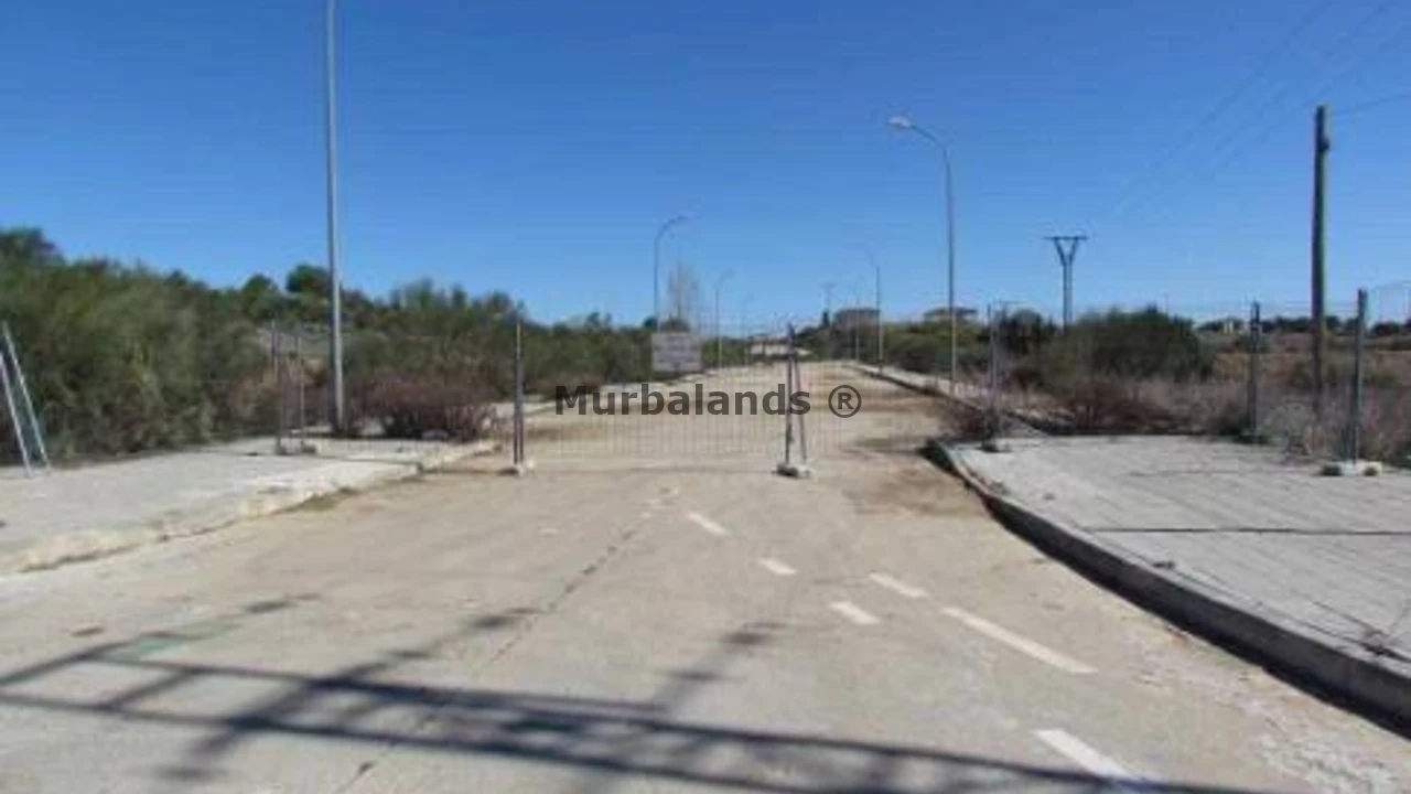 Foto de un terreno o una obra parada para mostrar en el detalle del inmueble