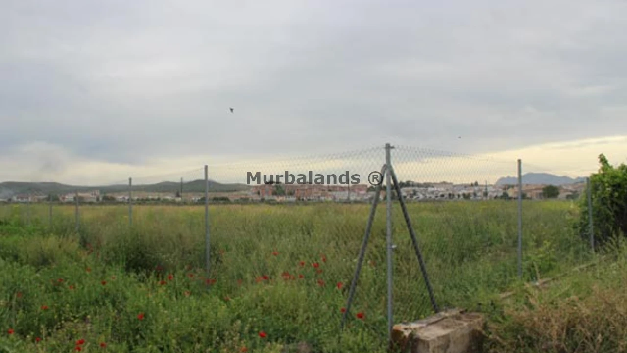 Foto de un terreno o una obra parada para mostrar en el detalle del inmueble