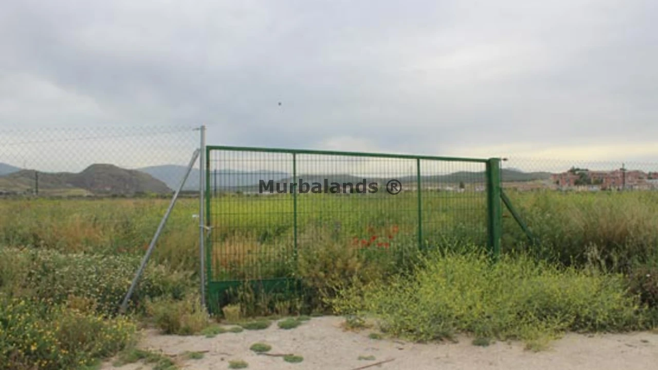 Foto de un terreno o una obra parada para mostrar en el detalle del inmueble