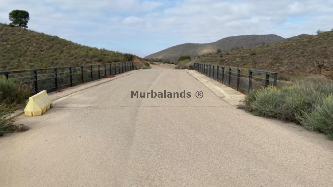 Foto de un terreno o una obra parada para mostrar en el detalle del inmueble