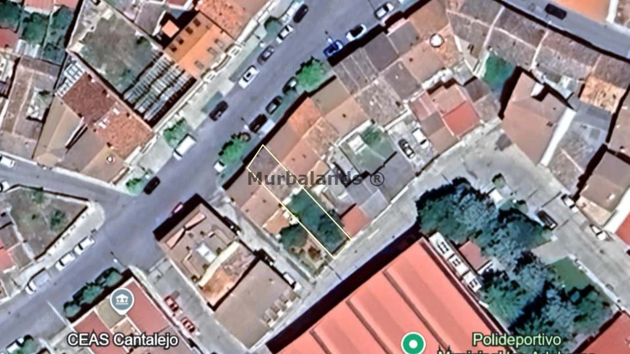 Foto de un terreno o una obra parada para mostrar en el detalle del inmueble