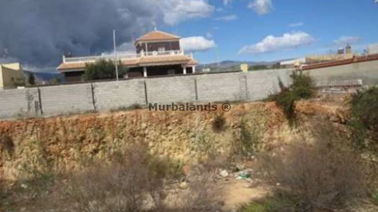 Foto de un terreno o una obra parada para mostrar en el detalle del inmueble