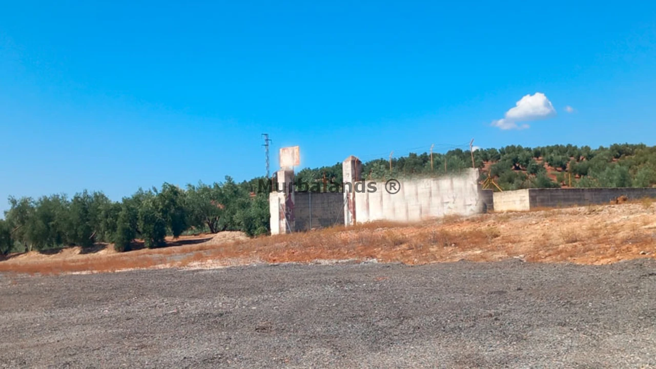 Foto de un terreno o una obra parada para mostrar en el detalle del inmueble